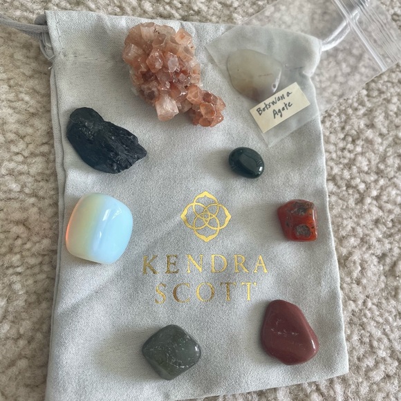 Other - 8 Pure Crystals